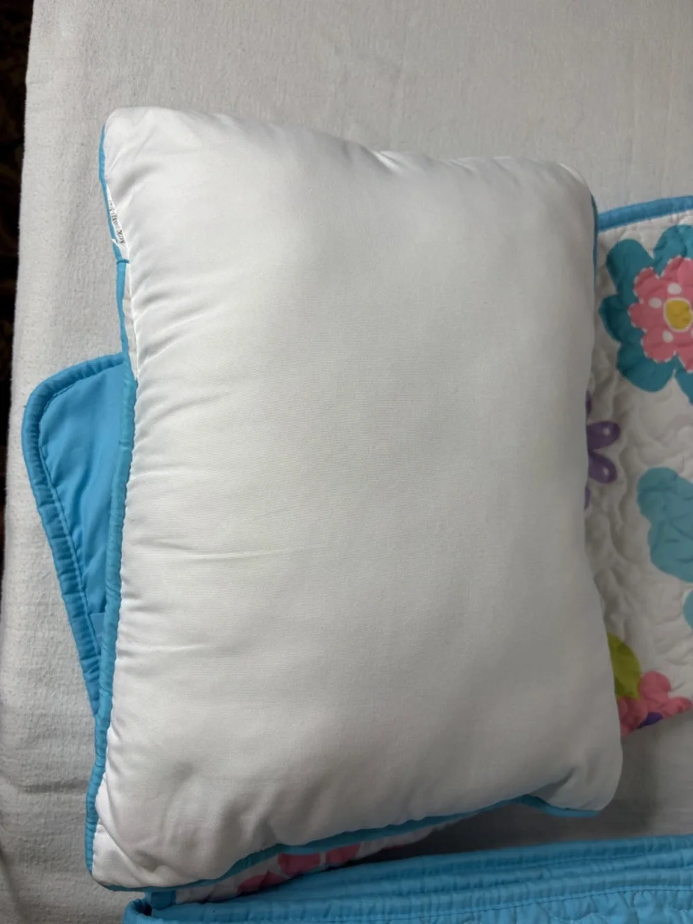 Mi Zone Kids Butterfly Bonanza Reversible Quilt w/Matching Sham/Pillow 87